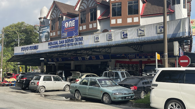 1 AUTOWORKS SERVICE CENTRE SDN BHD